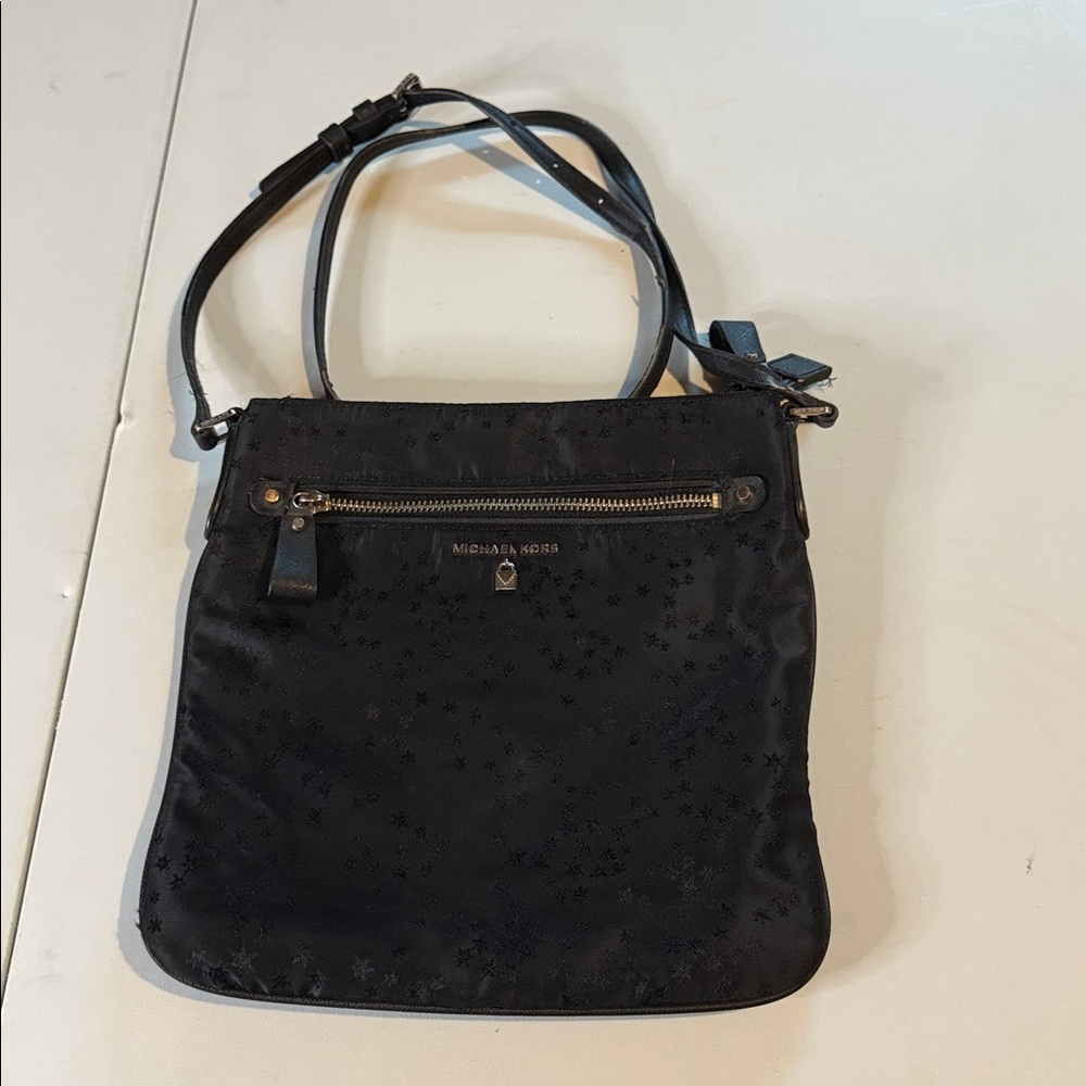 EUC Michael Kors Kelsey Star Nylon Crossbody